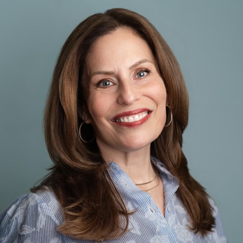 Allison Lansky, LMFT, CEDS, NCC 1 Allison 51226 040 ver2-temenos-center